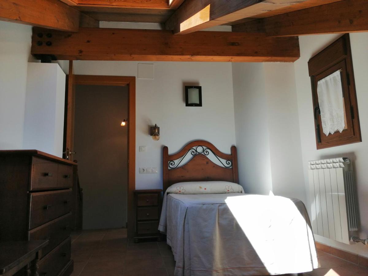 Apartamentos Mobison Salinas de Bielsa Kültér fotó