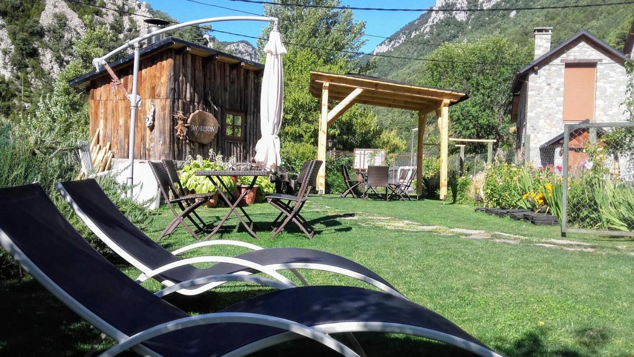 Apartamentos Mobison Salinas de Bielsa Kültér fotó
