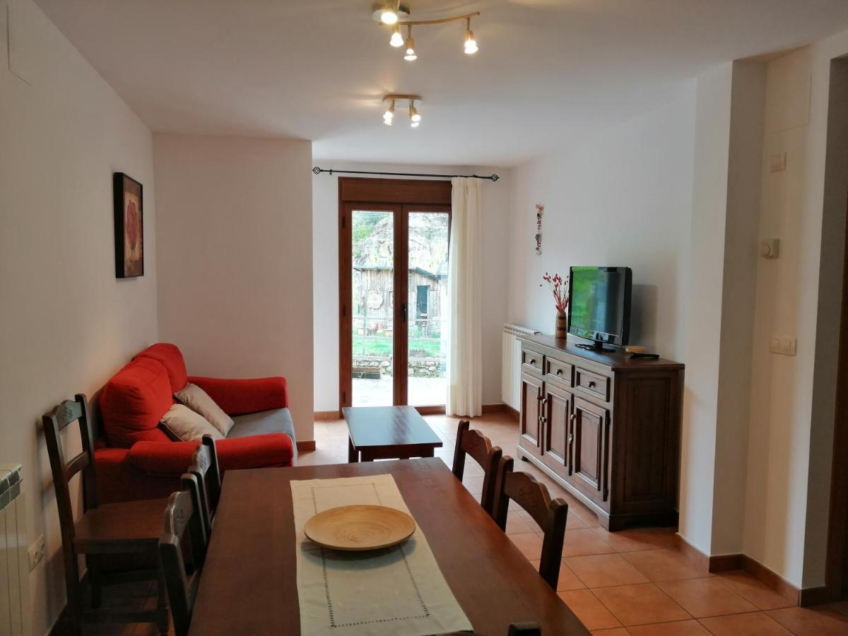 Apartamentos Mobison Salinas de Bielsa Kültér fotó